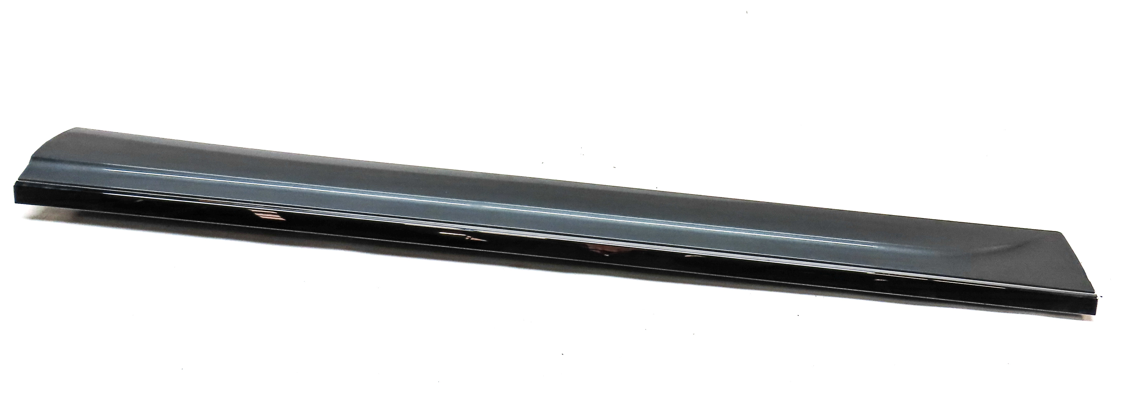 2013 AUDI Q5 (B8 8R) FRONT LEFT DRIVER EXTERIOR LOWER DOOR TRIM MOULDING (GRAY) — exact item pictured